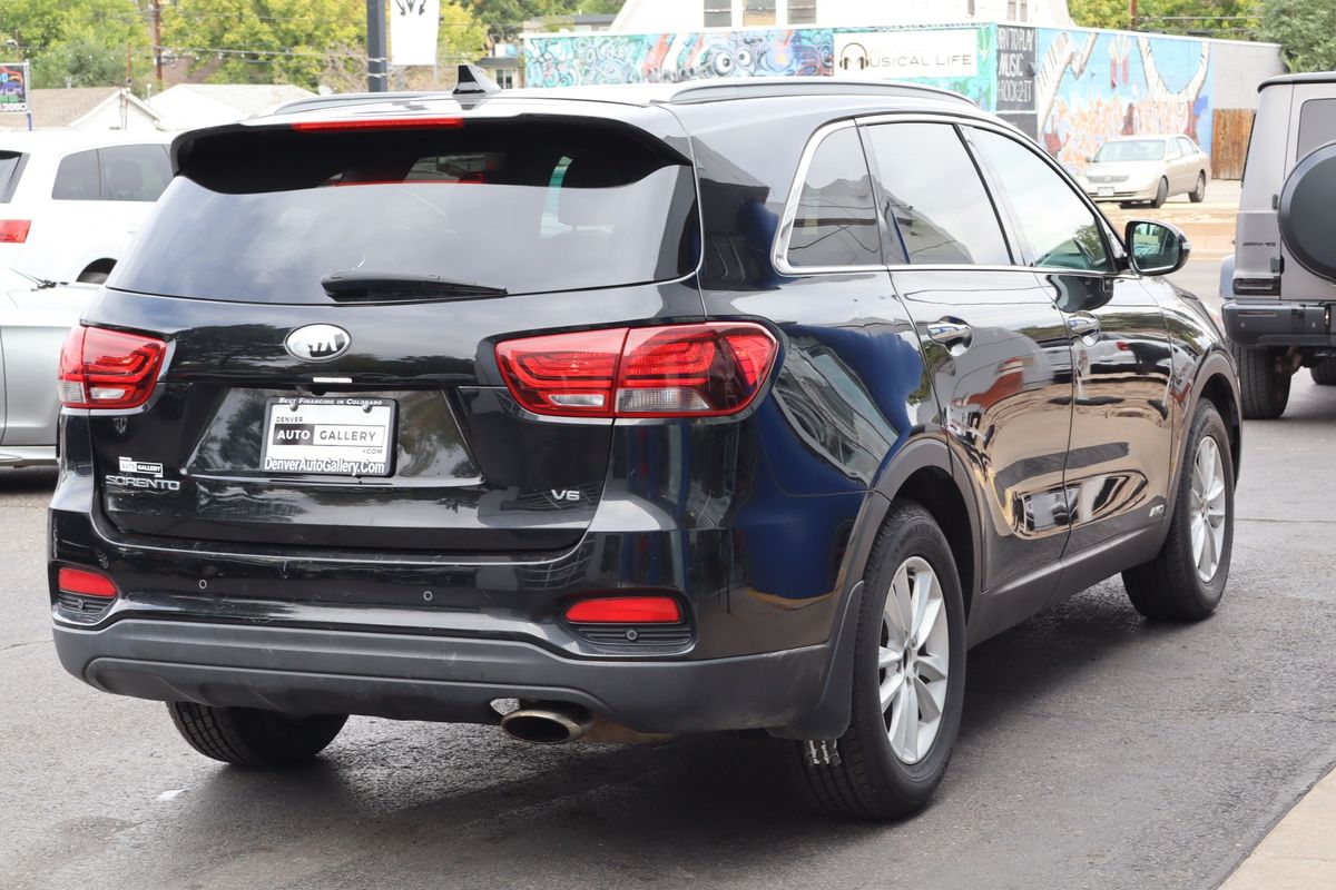 2019 Kia Sorento LX V6