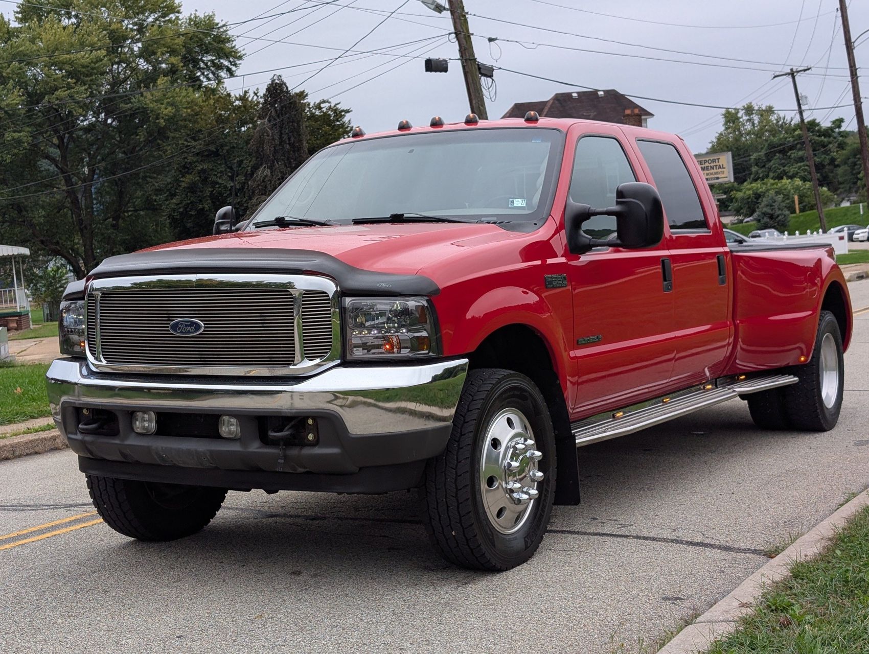 2001 Ford F-550 17