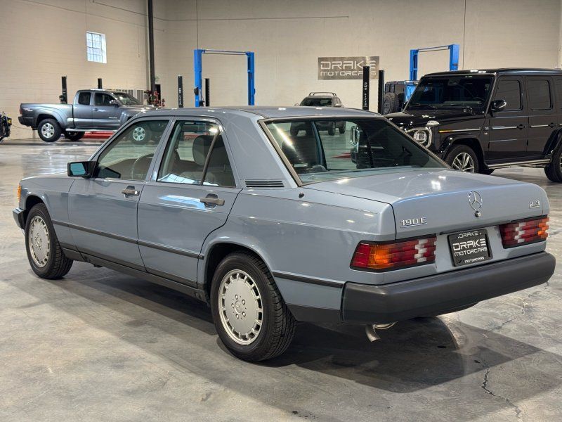 1985 Mercedes-Benz 190-Class 190 E 2.3, photo 3