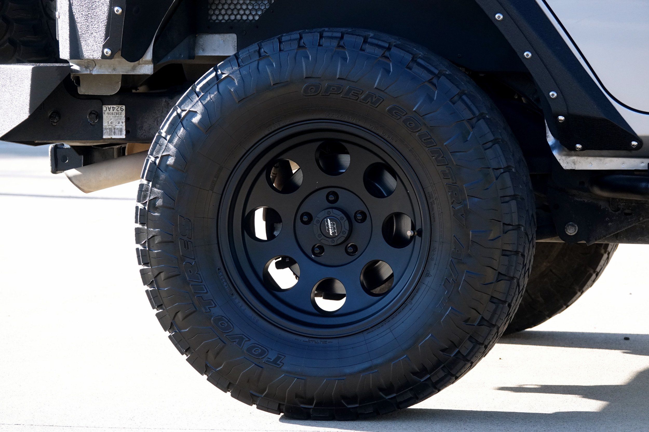 2015 Jeep Wrangler Unlimited Rubicon photo 25