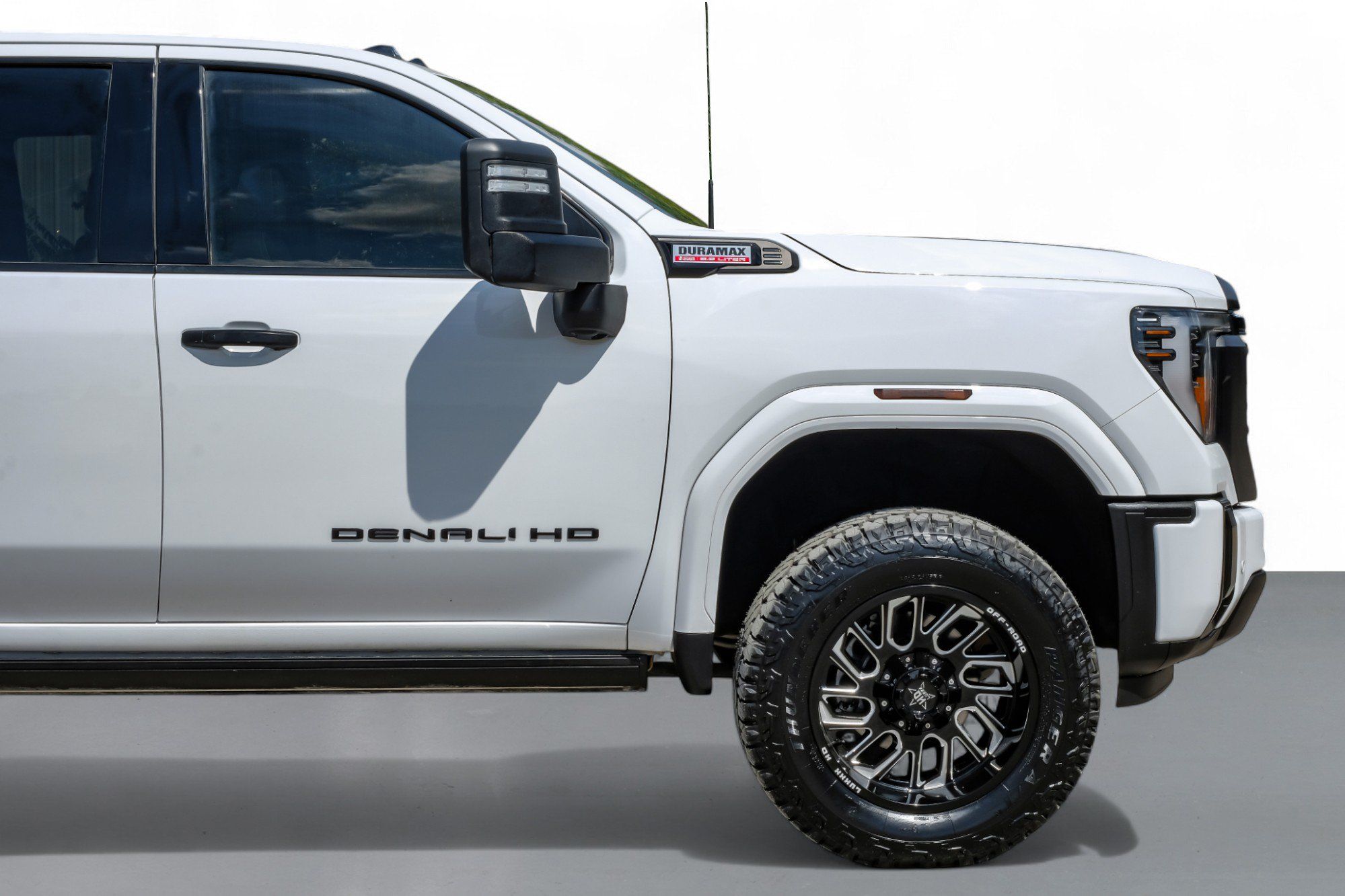 2024 Gmc Sierra HD Denali photo 4