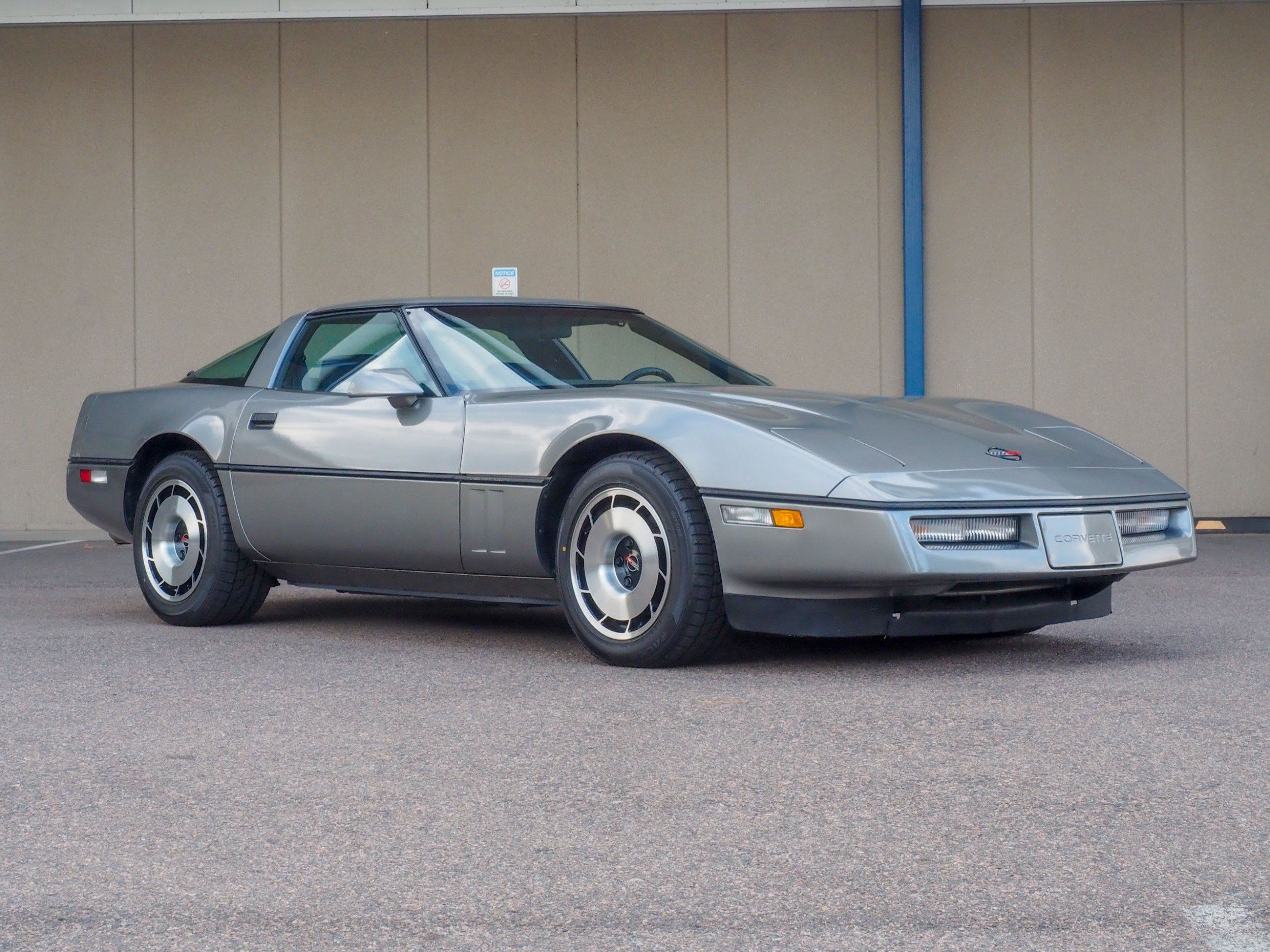 1985 Chevrolet Corvette Silver 