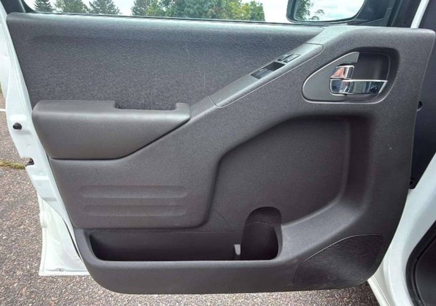 2019 Nissan Frontier SV photo 17
