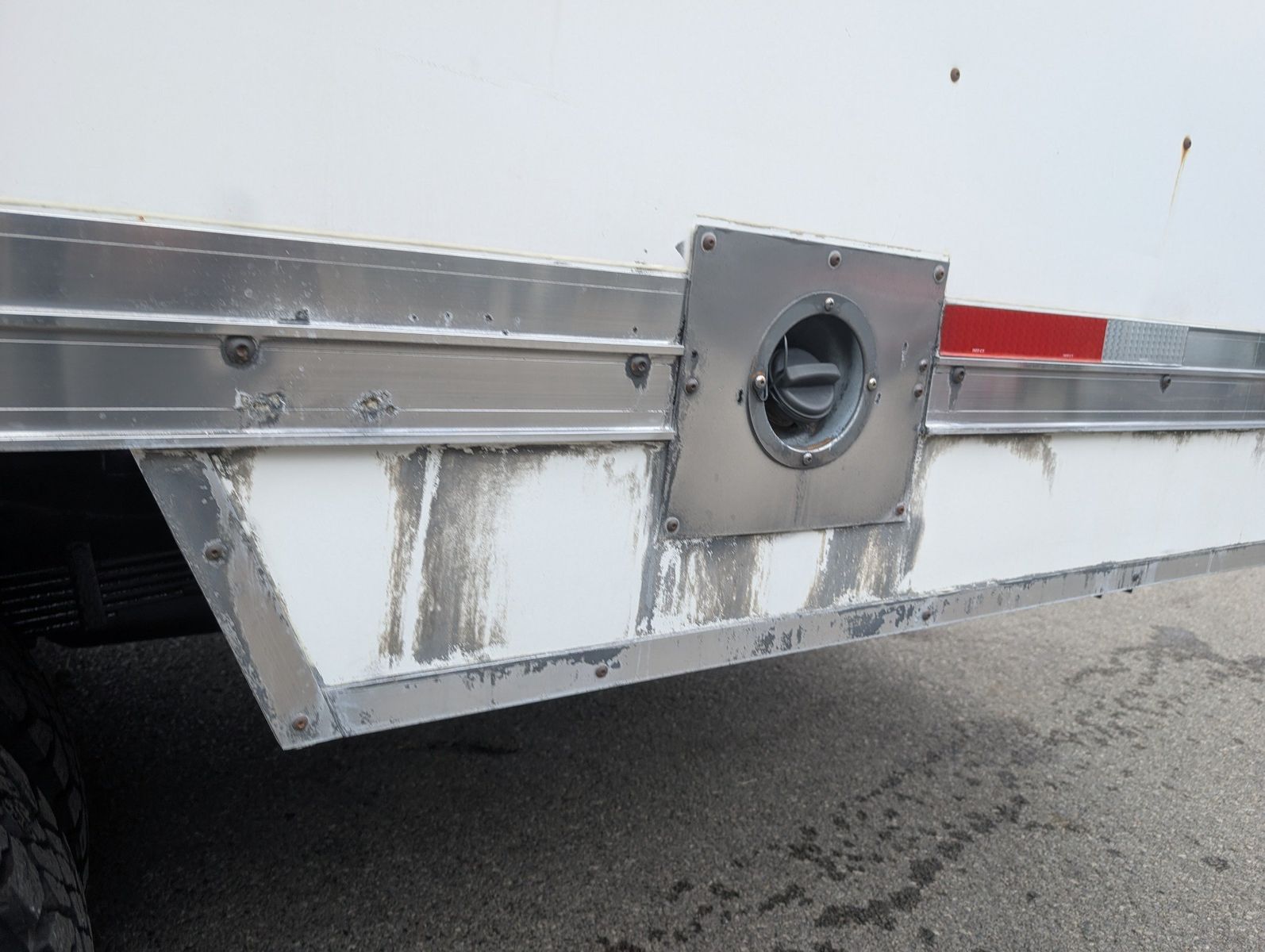 2013 Chevrolet Express 32