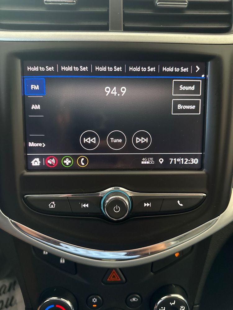 2020 Chevrolet Sonic LT photo 27