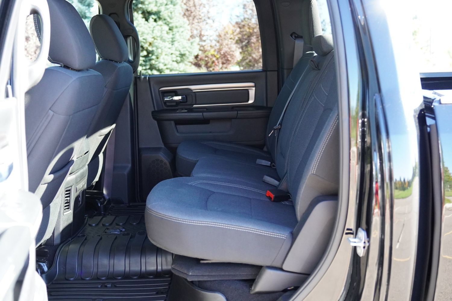 2024 Ram 1500 Classic Warlock photo 12