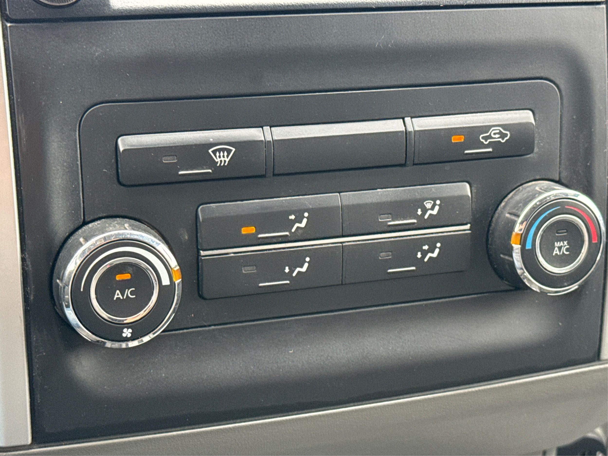 2019 Nissan Frontier SV photo 25