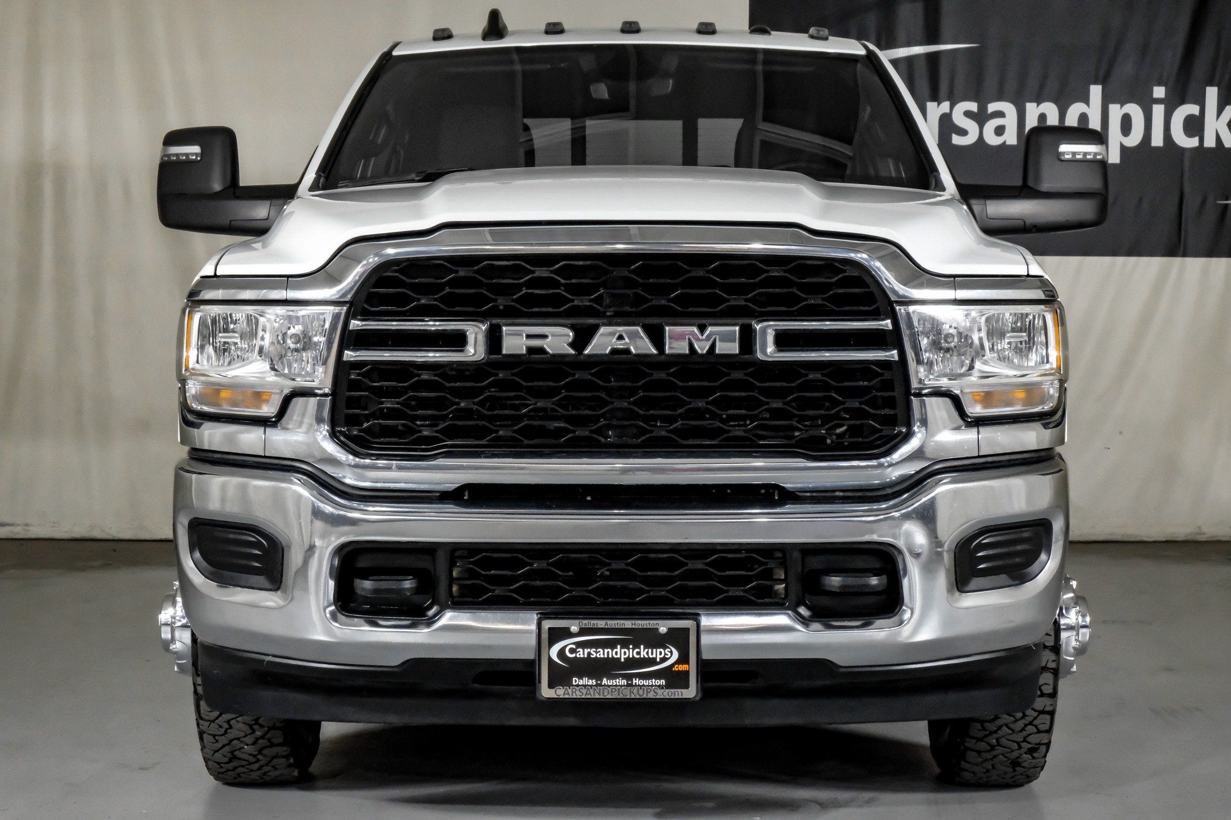 2024 Ram 3500 Tradesman photo 2