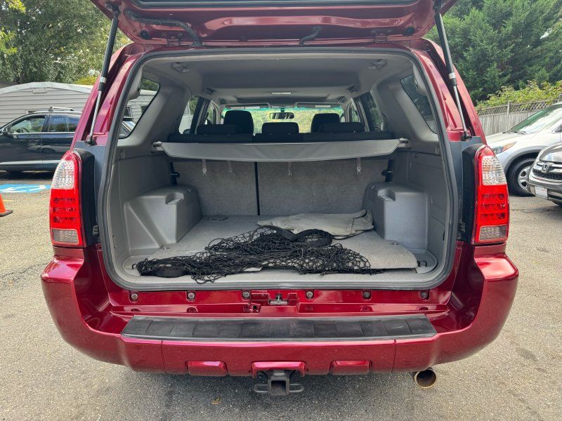 2006 Toyota 4Runner SR5 photo 16