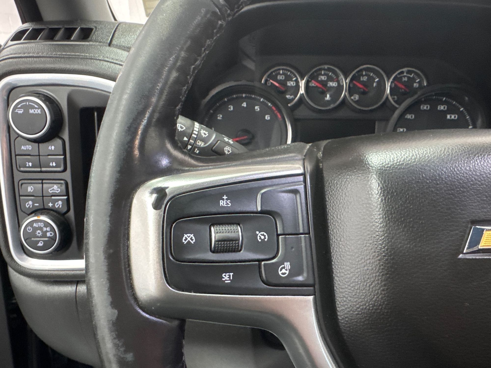 2022 Chevrolet Silverado 2500HD LT photo 11