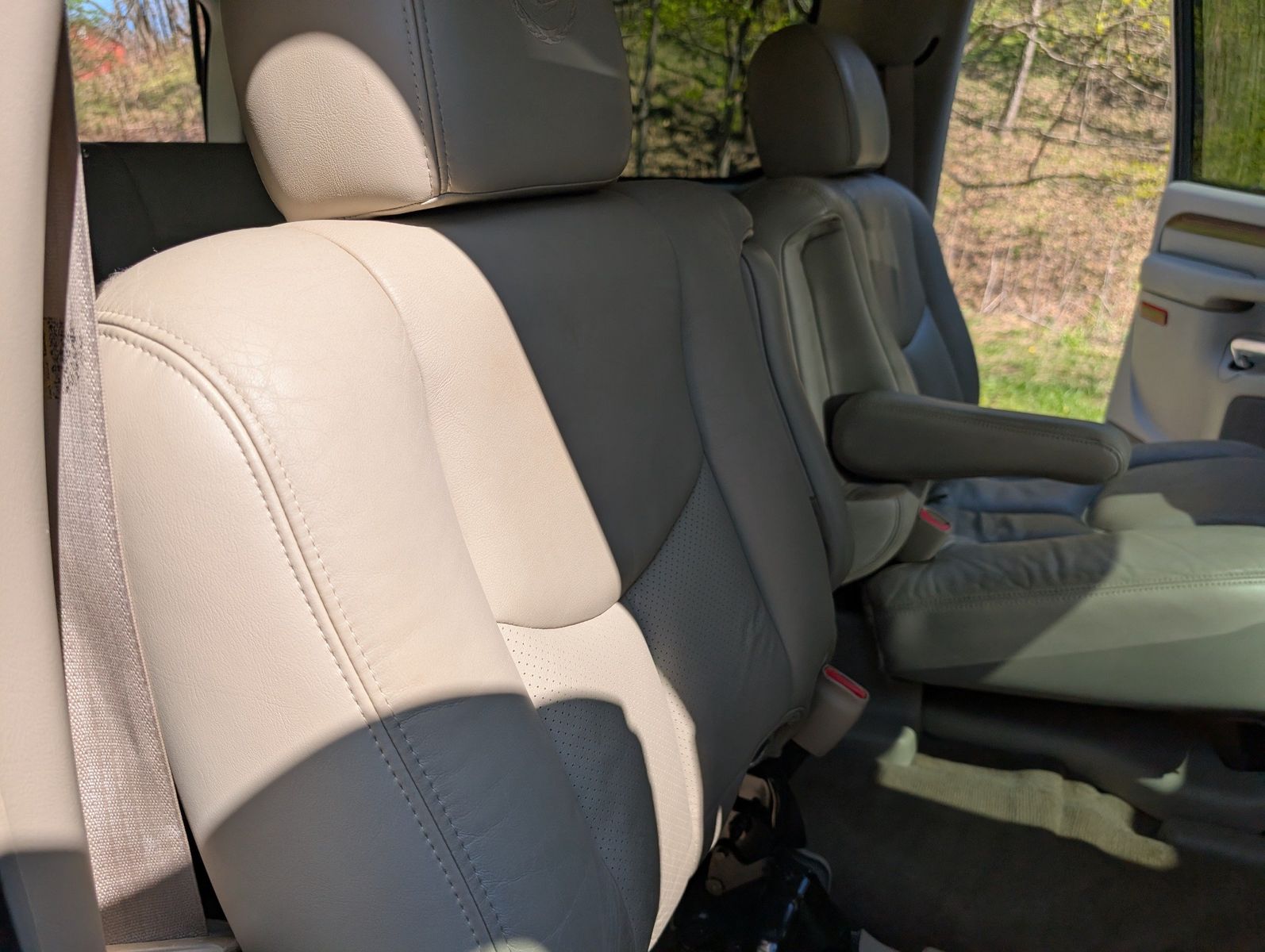 2004 Cadillac Escalade ESV 162