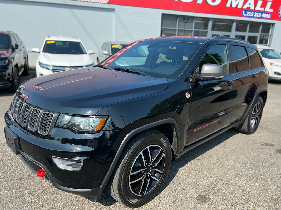 2021 Jeep Grand Cherokee Trailhawk's photo