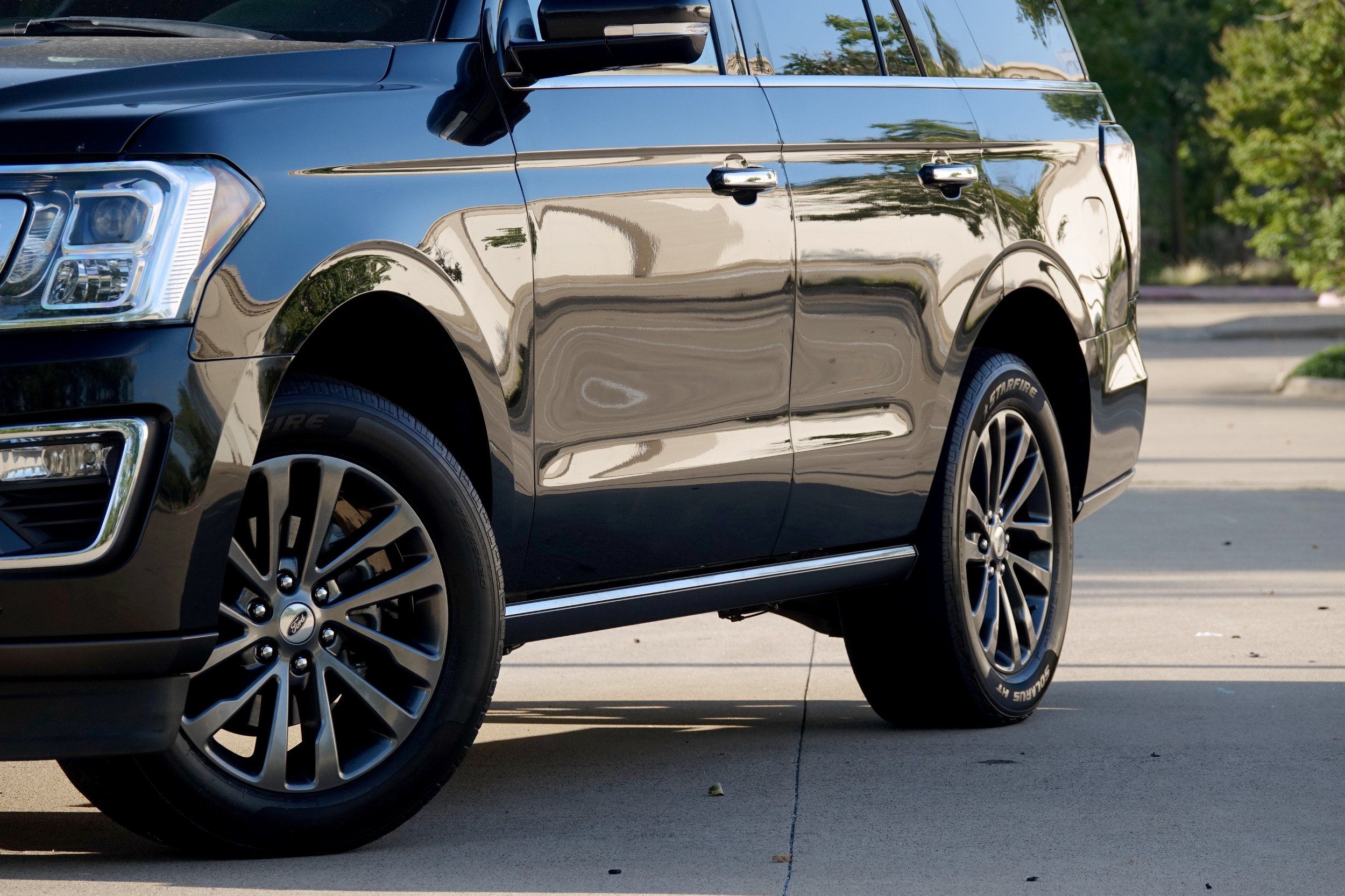 2020 Ford Expedition Limited photo 22