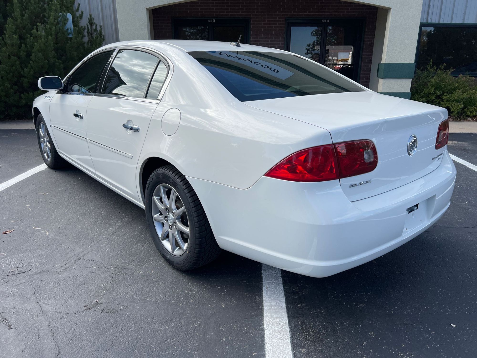 2007 Buick Lucerne CXL photo 3