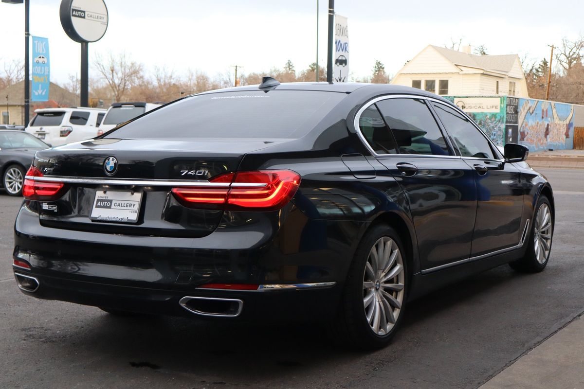 2019 BMW 740i xDrive