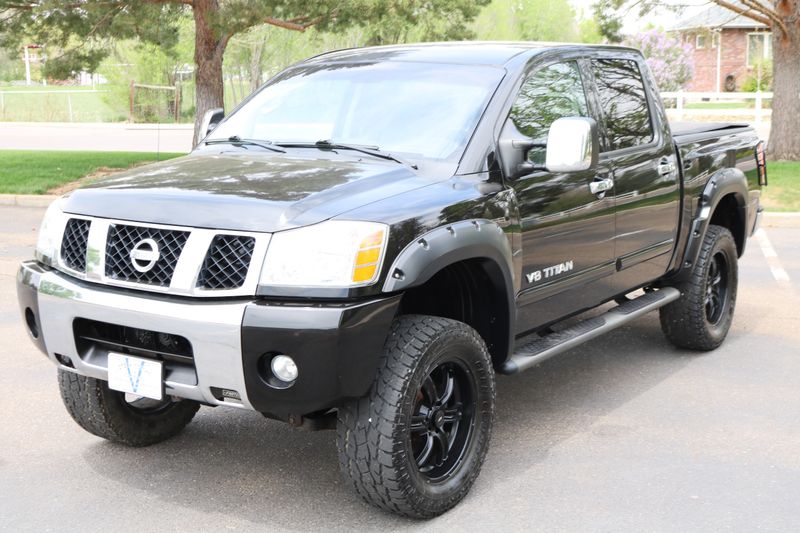 2007 Nissan Titan Photos