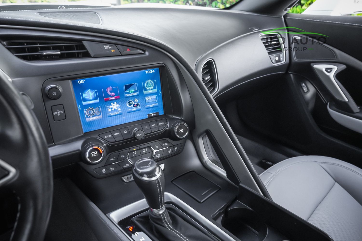 2017 Chevrolet Corvette Stingray Coupe 2LT photo 13