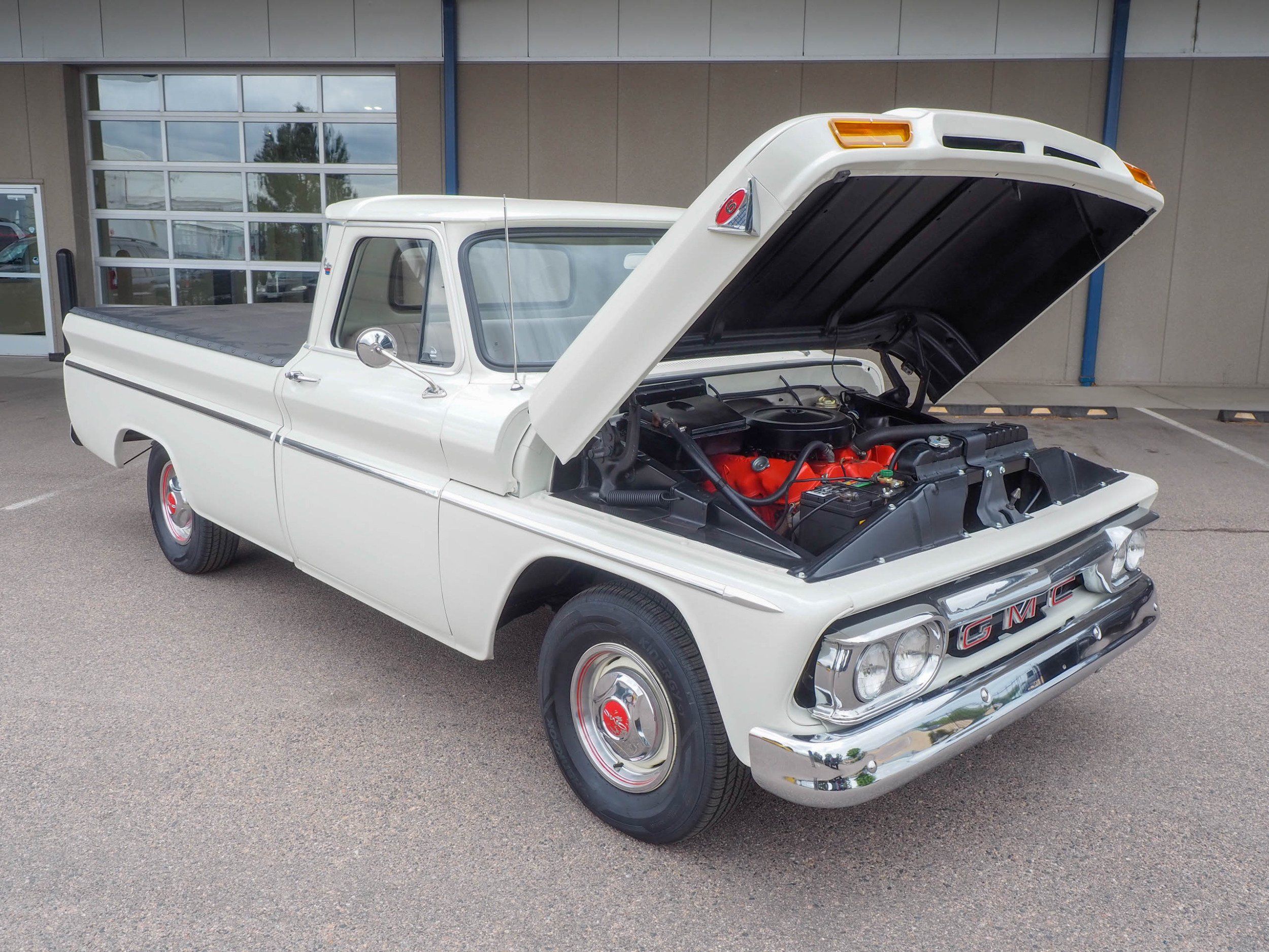 1966 GMC Pickup White RWD