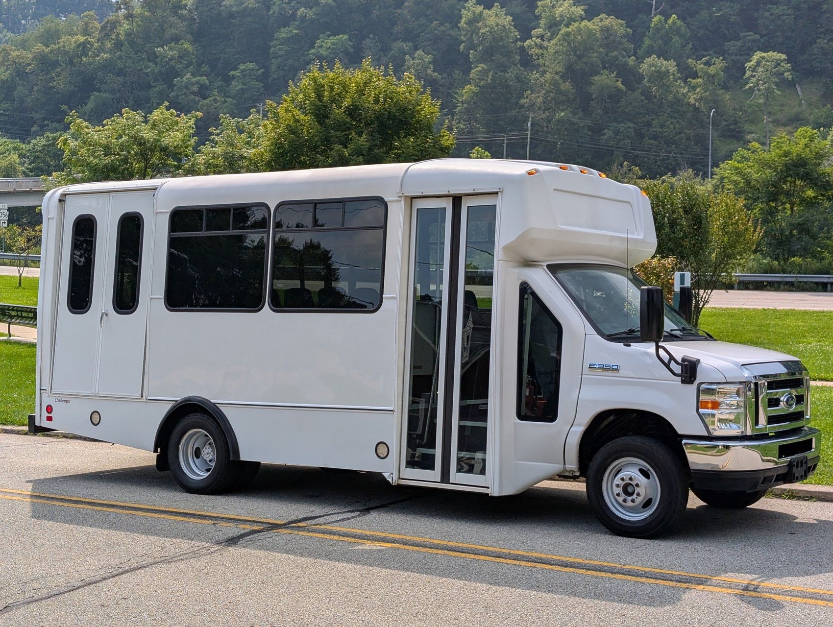 2016 Ford E-350 5