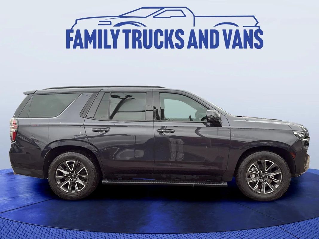 View vehicle photo 6