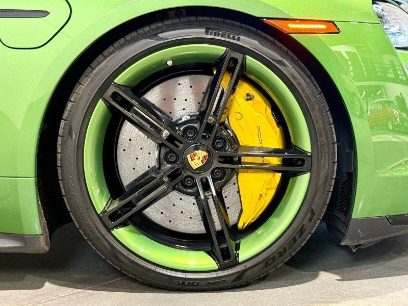 2022 Porsche Taycan Turbo S, photo 21