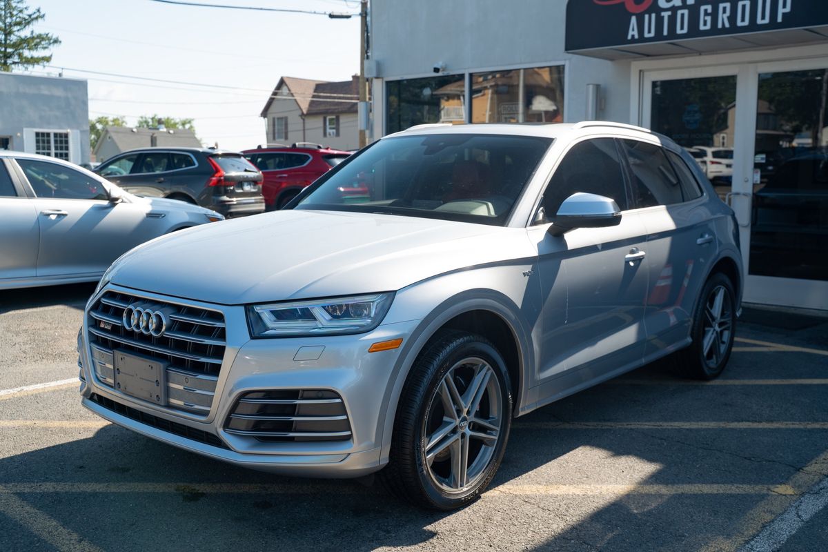 2018 Audi SQ5 quattro Premium Plus