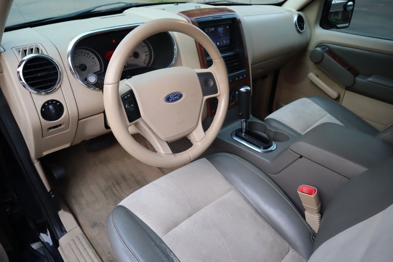 2006 Ford Explorer Eddie Bauer | Victory Motors of Colorado