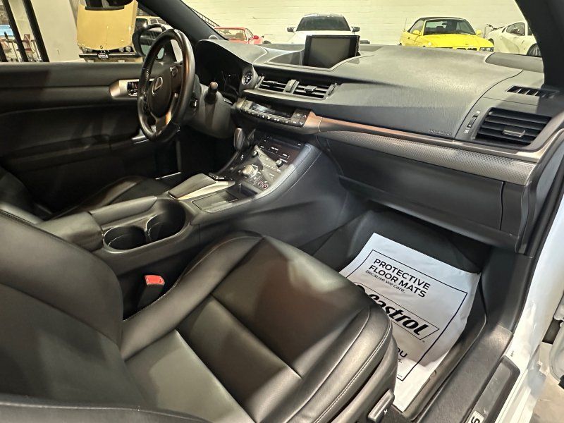 2015 LEXUS CT2 Base, photo 20
