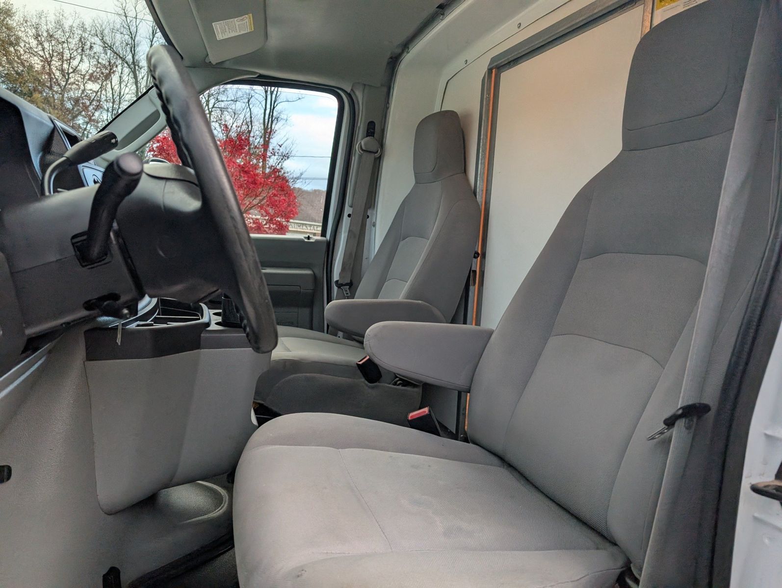 2015 Ford E-Series 80