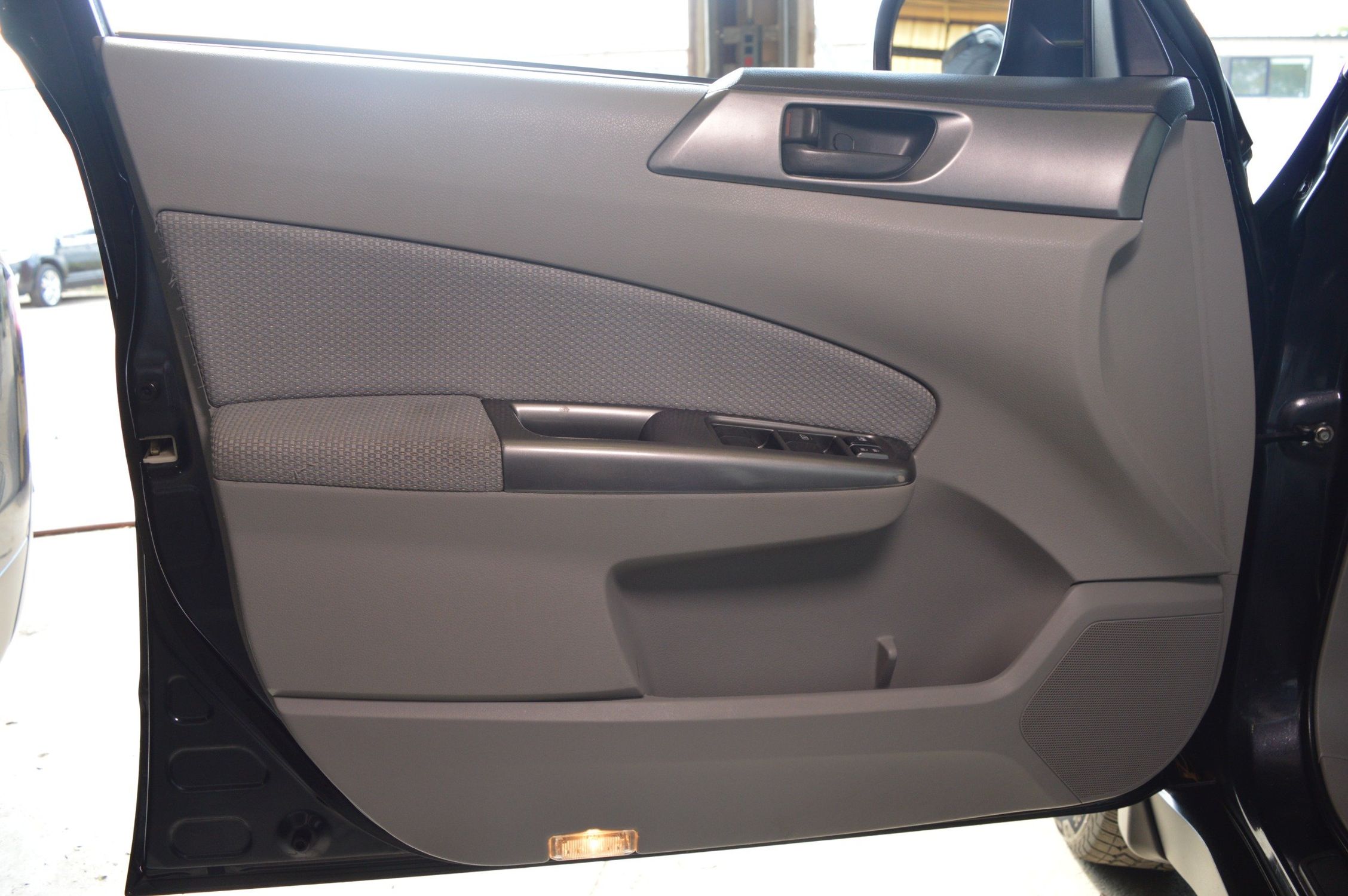2011 Subaru Forester 2.5X photo 28