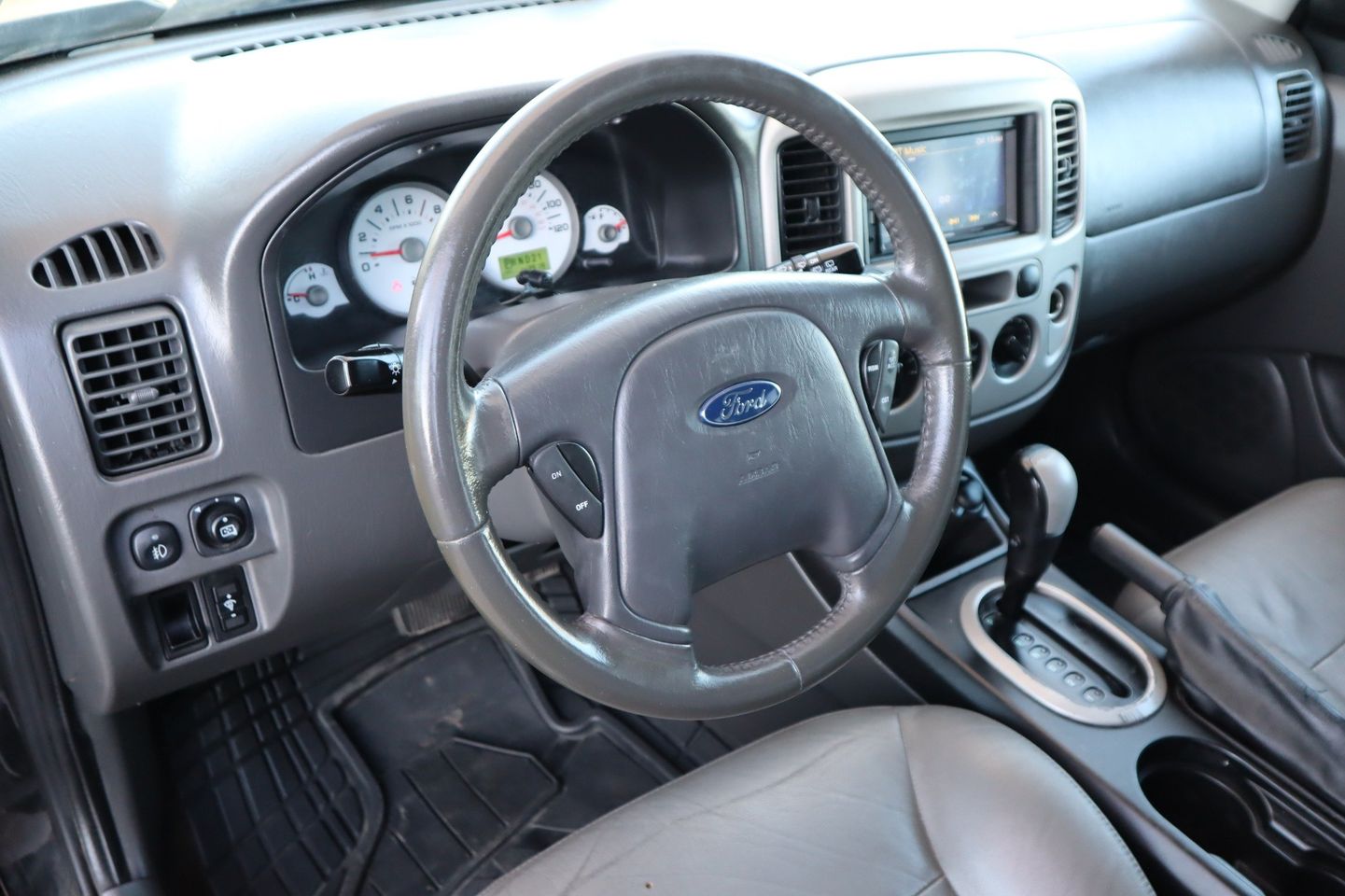 2007 Ford Escape XLT | Victory Motors of Colorado