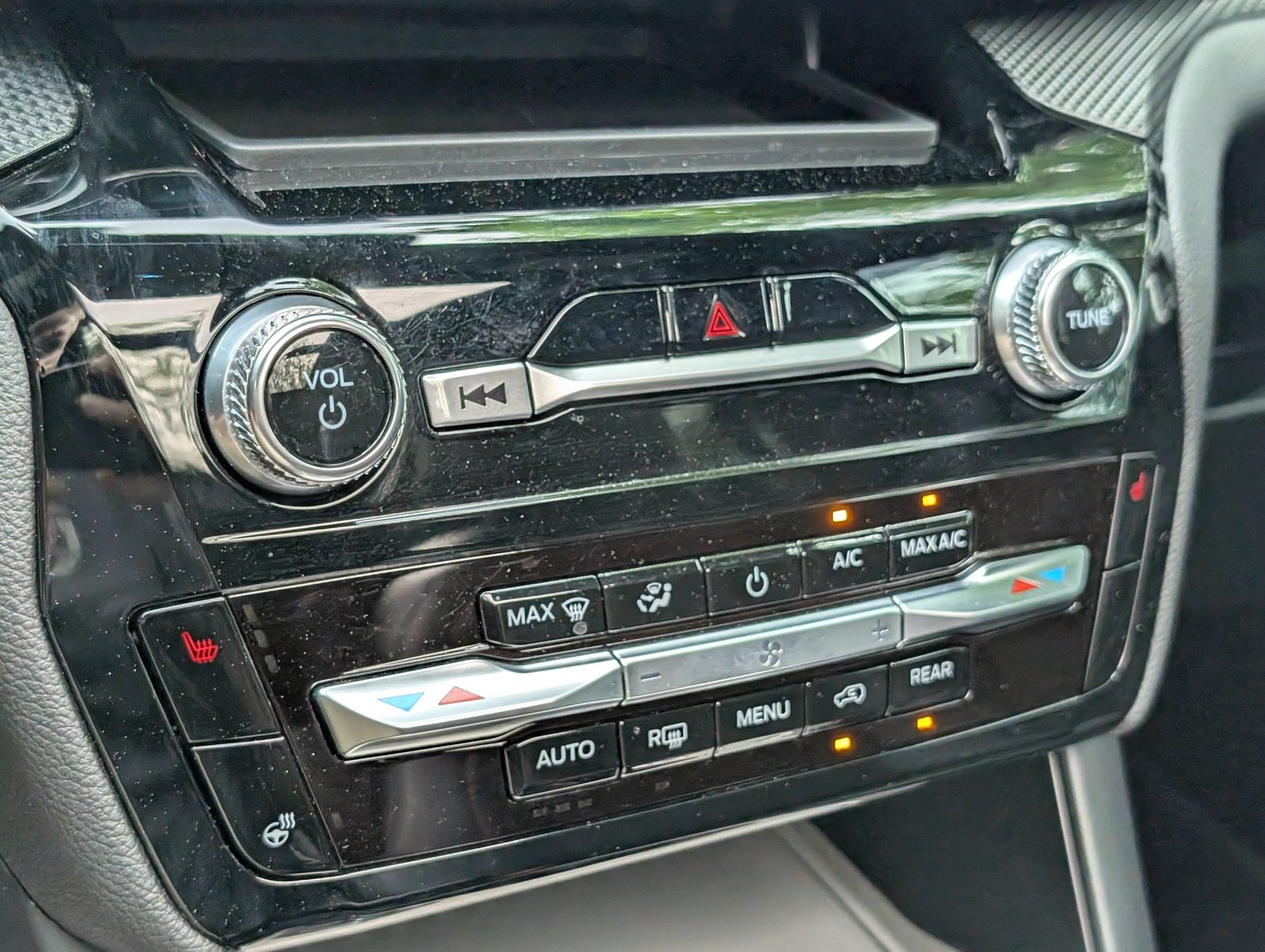 2024 Ford Explorer 92