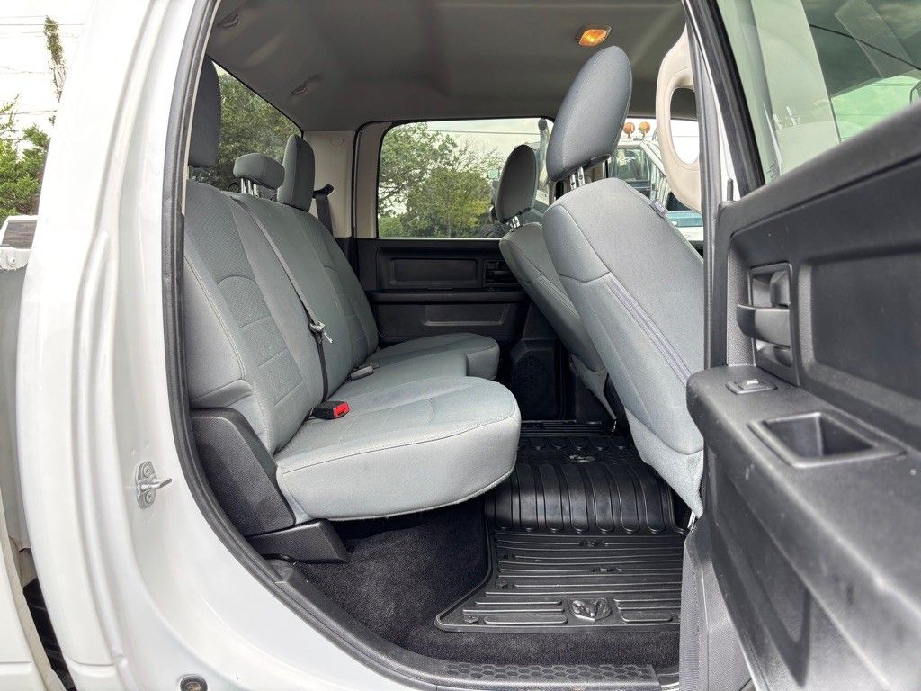 2017 Ram 2500 ST Tradesman photo 27