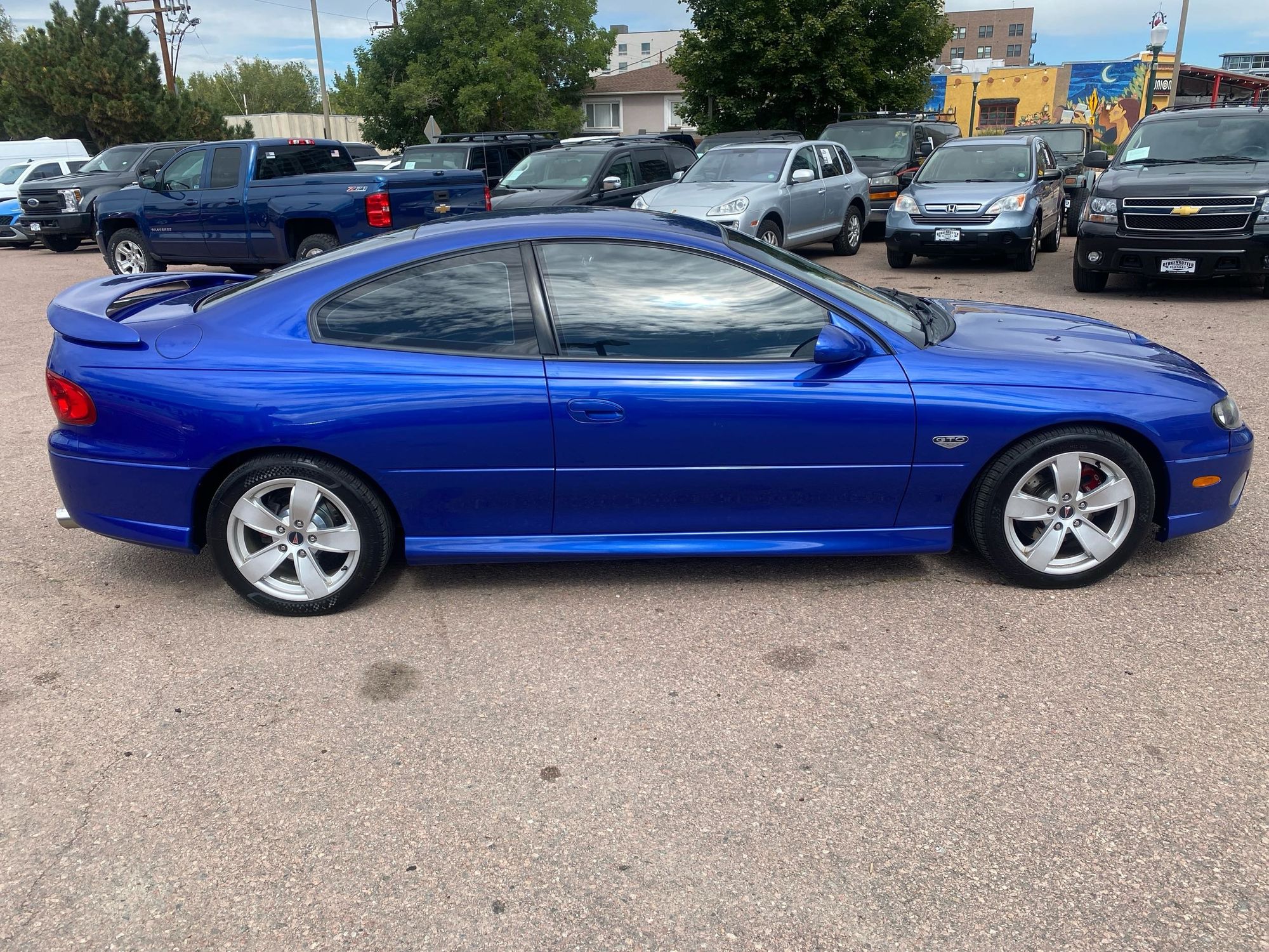 2005 Pontiac GTO photo 6
