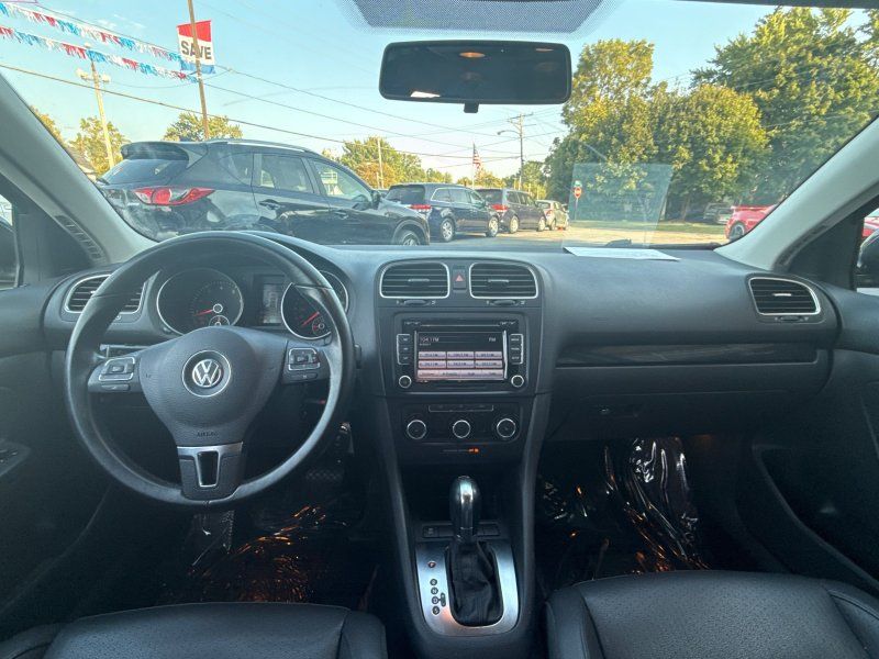 2012 Volkswagen Jetta SportWagen 2.5L SE photo 21