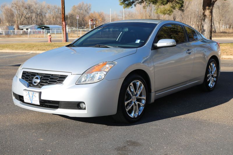 2009 Nissan Altima Photos