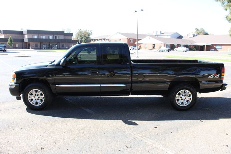 2007 GMC Sierra 1500 SL1 Classic | Victory Motors of Colorado