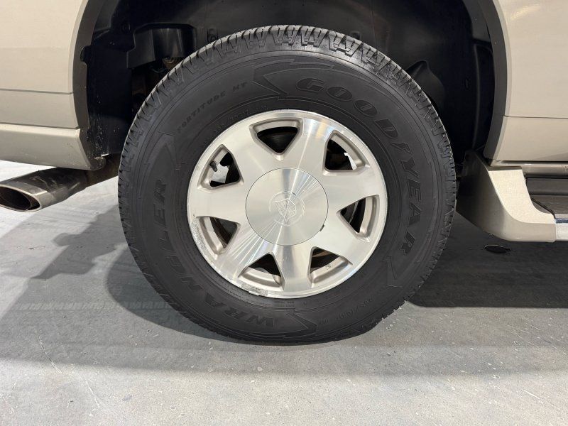 2002 Cadillac Escalade Base, photo 26