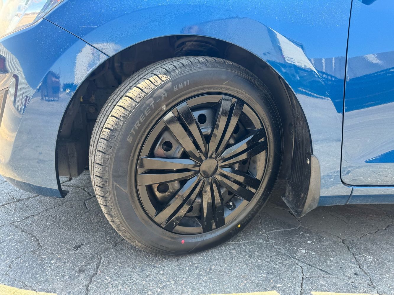 2016 Hyundai Elantra GT Base photo 9