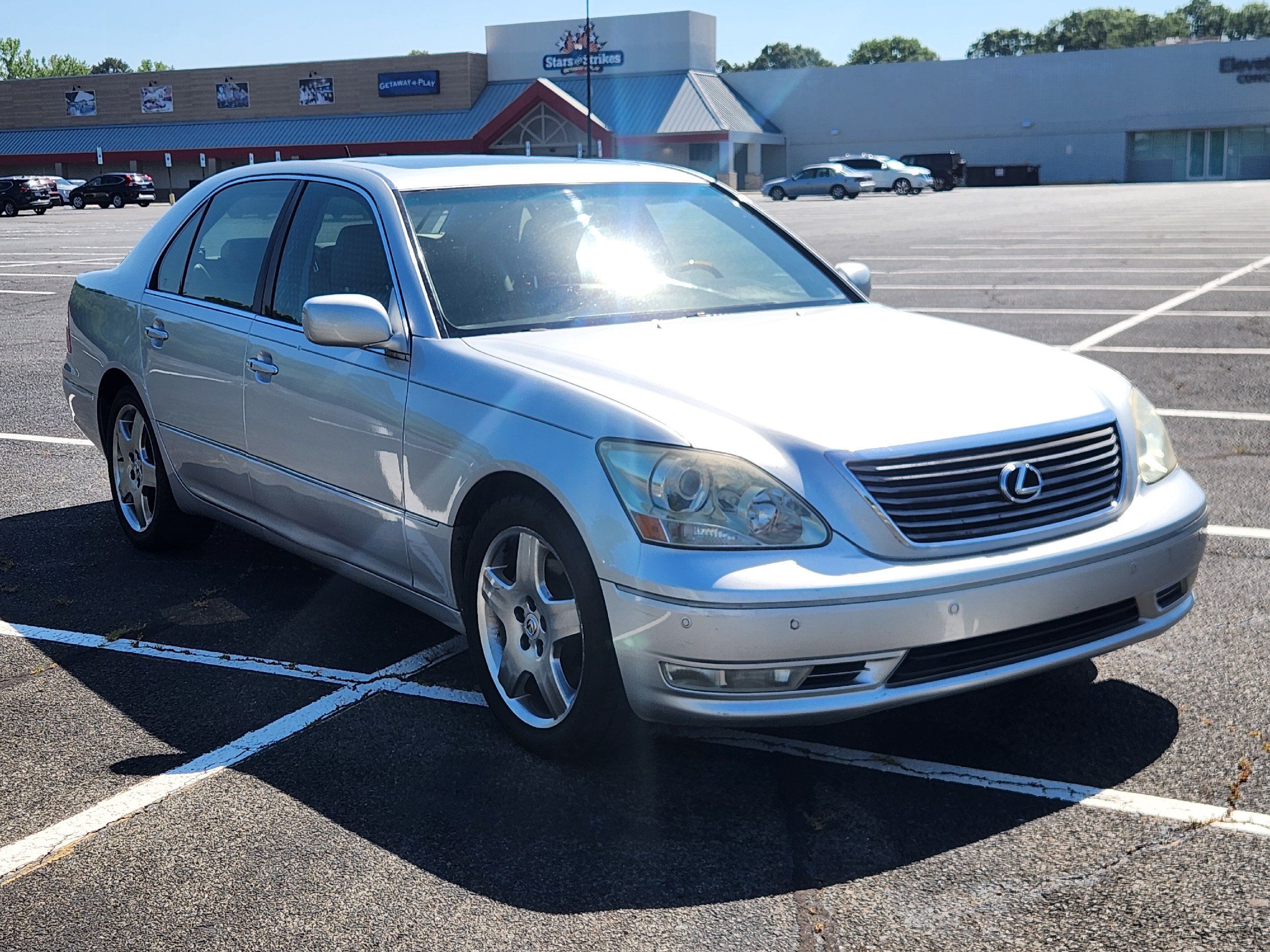 2006 Lexus LS 500's photo