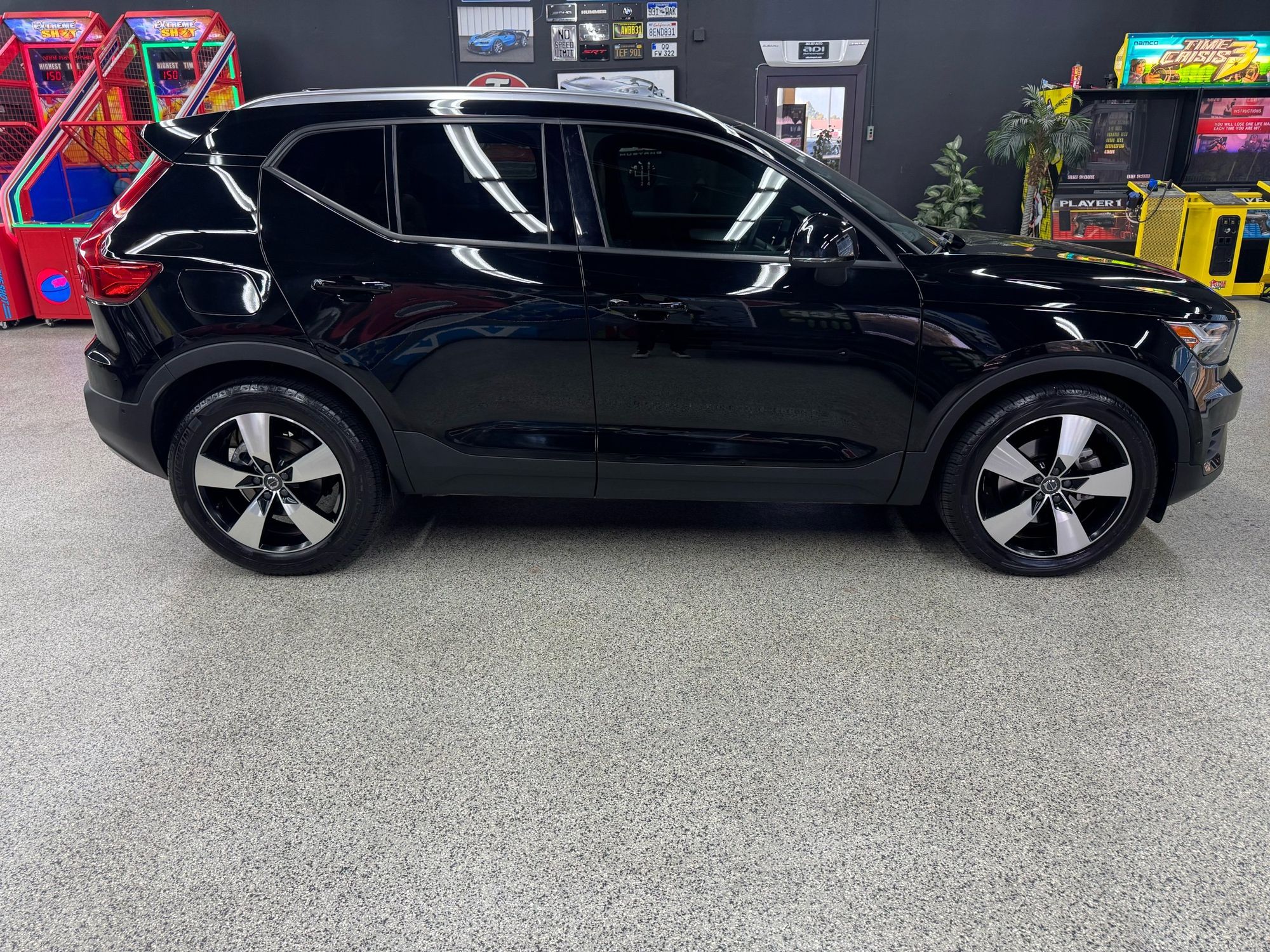 2019 Volvo XC40 T5 Momentum photo 6