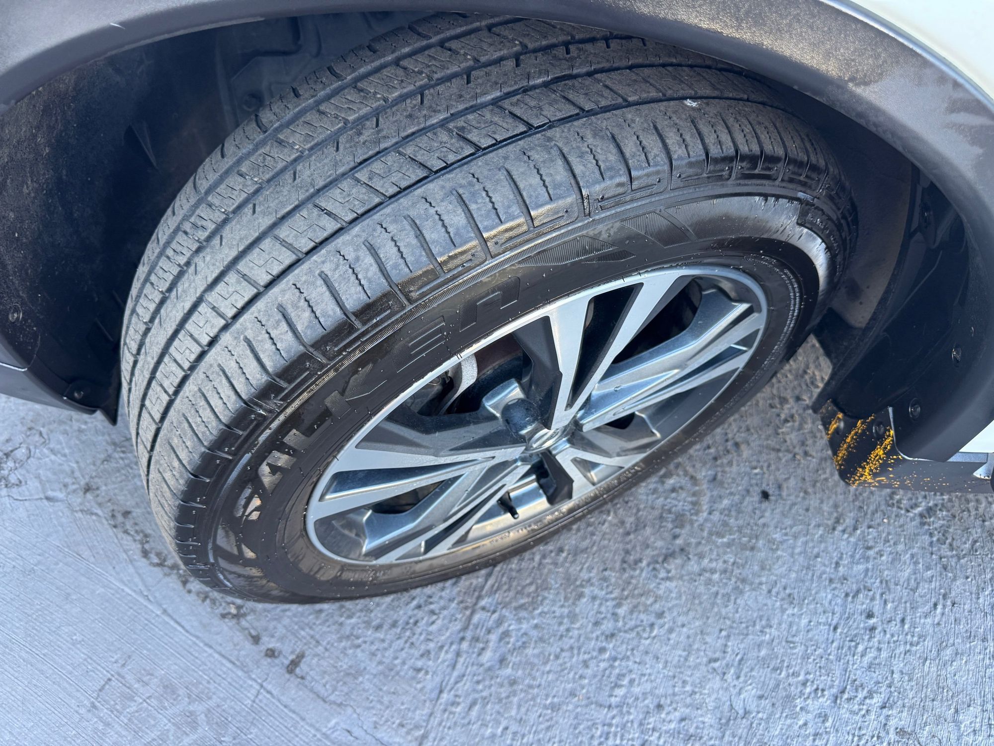 2018 Nissan Rogue SL photo 22