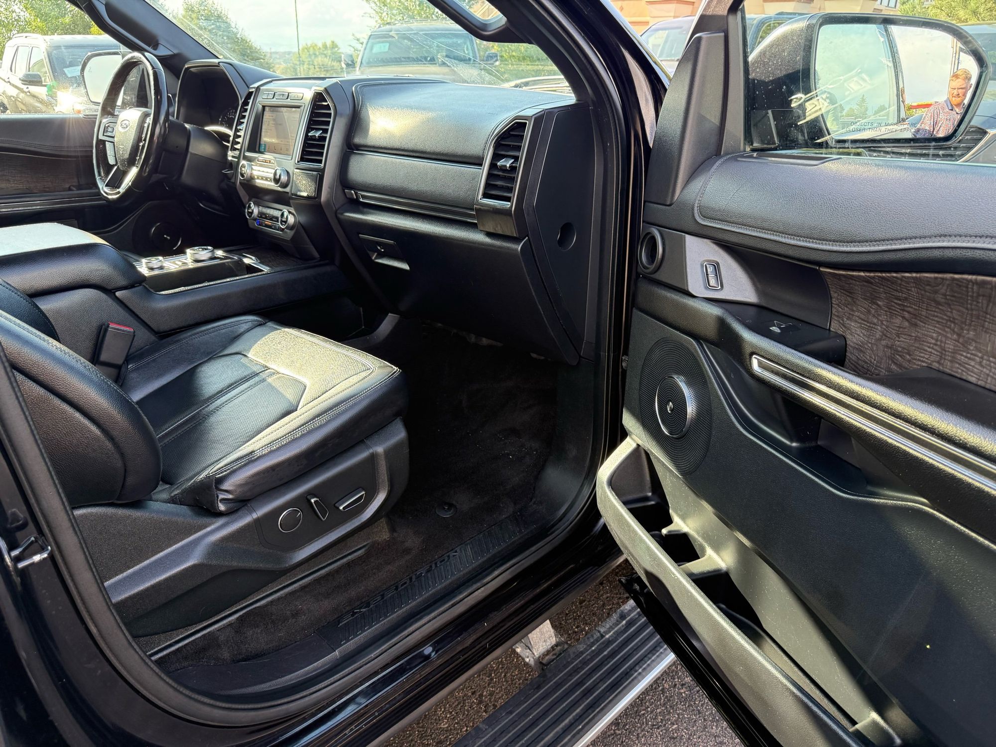 2019 Ford Expedition MAX Limited photo 32