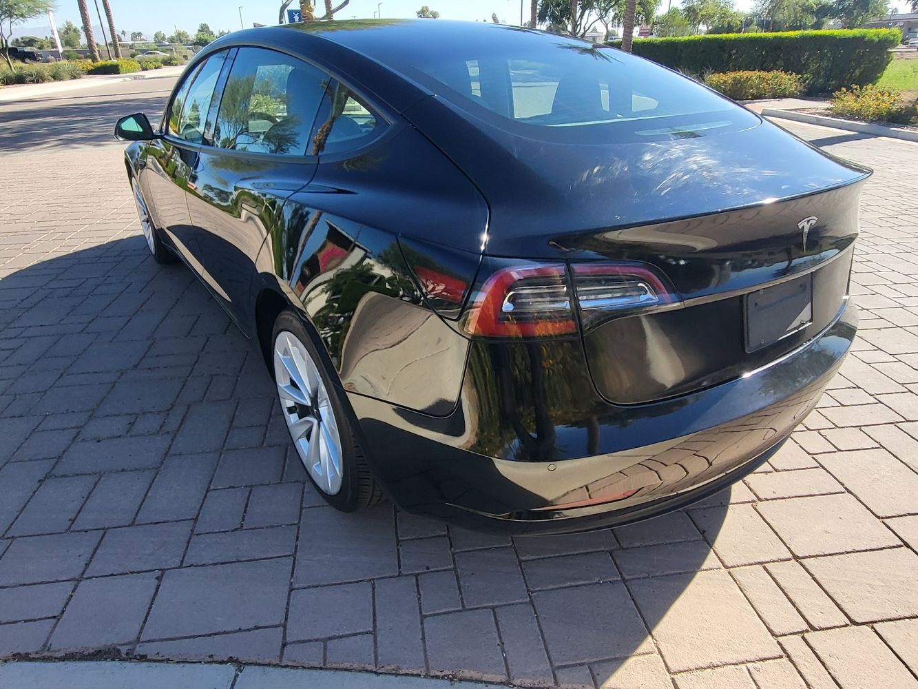 2022 Tesla Model 3 Rear-Wheel Drive photo 4