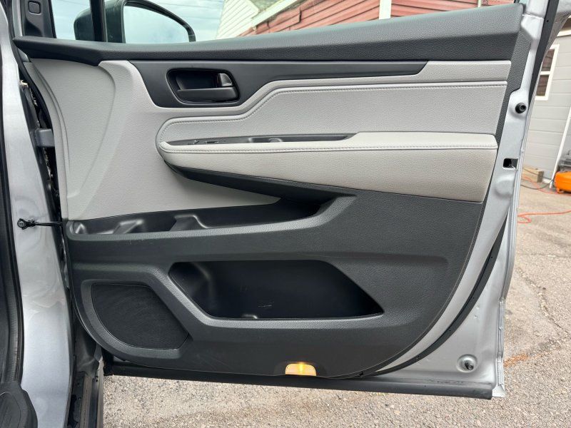 2020 Honda Odyssey EX-L photo 21