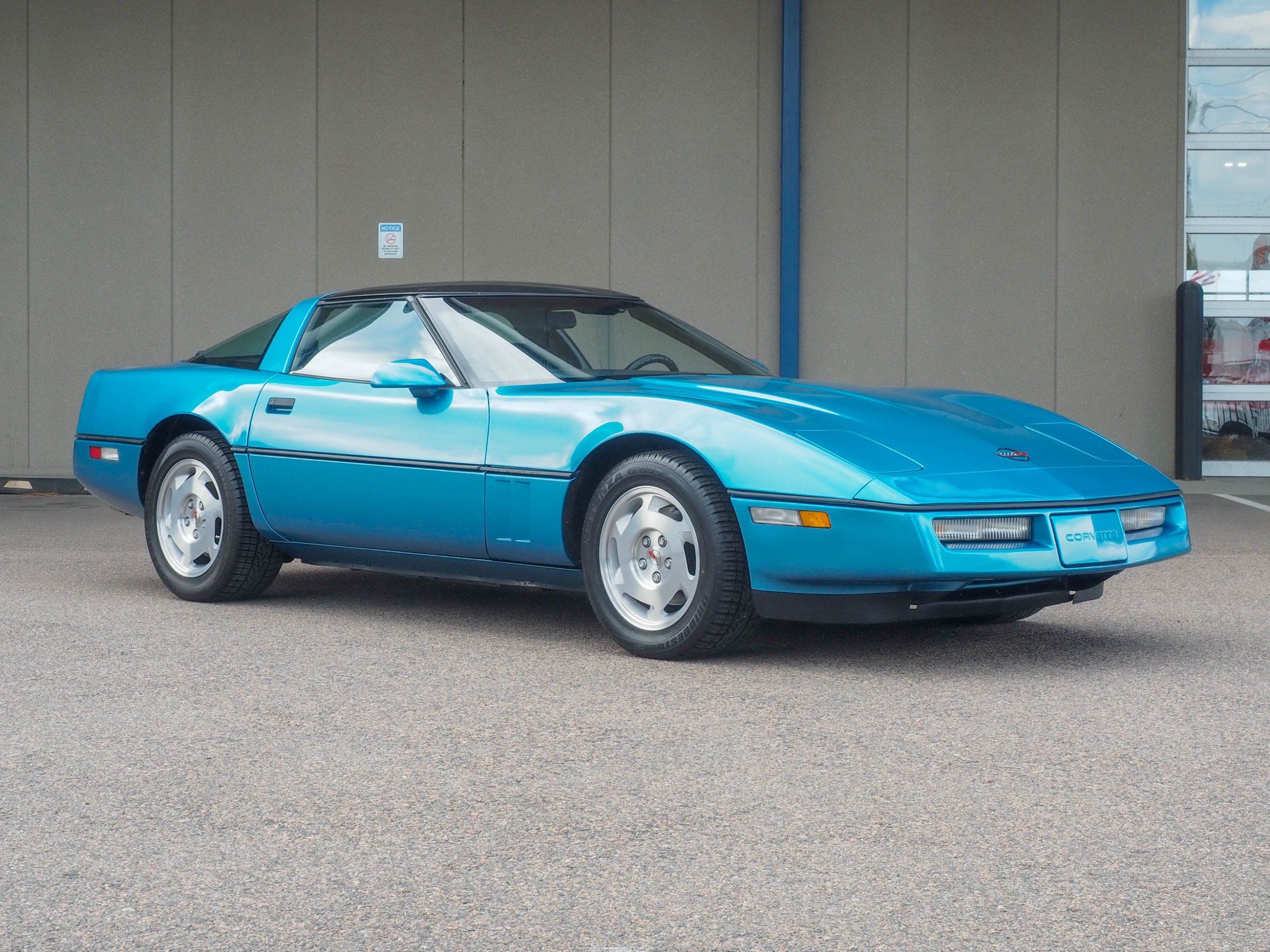 1988 Chevrolet Corvette Blue Coupe
