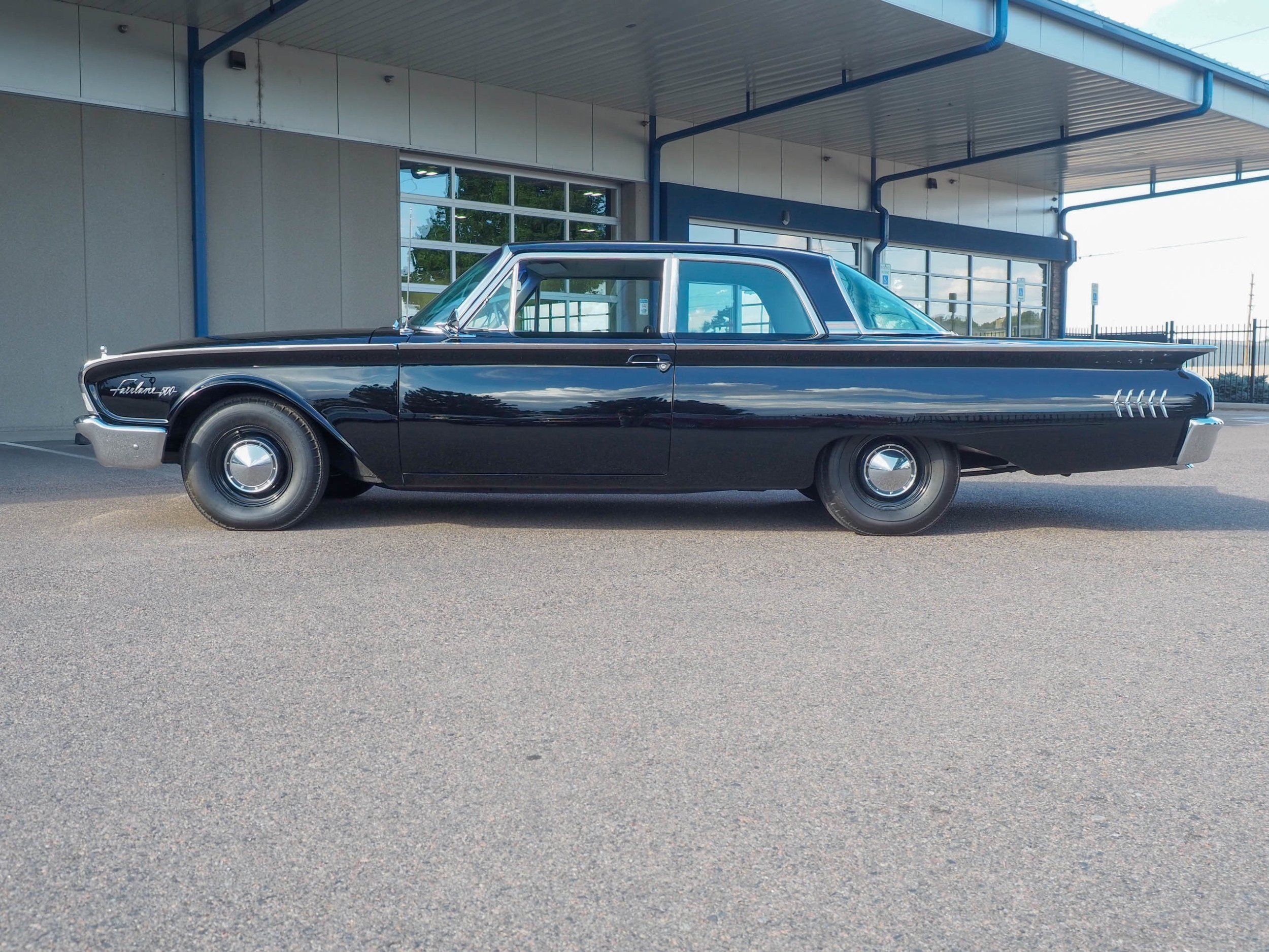 1960 Ford Fairlane Black 500