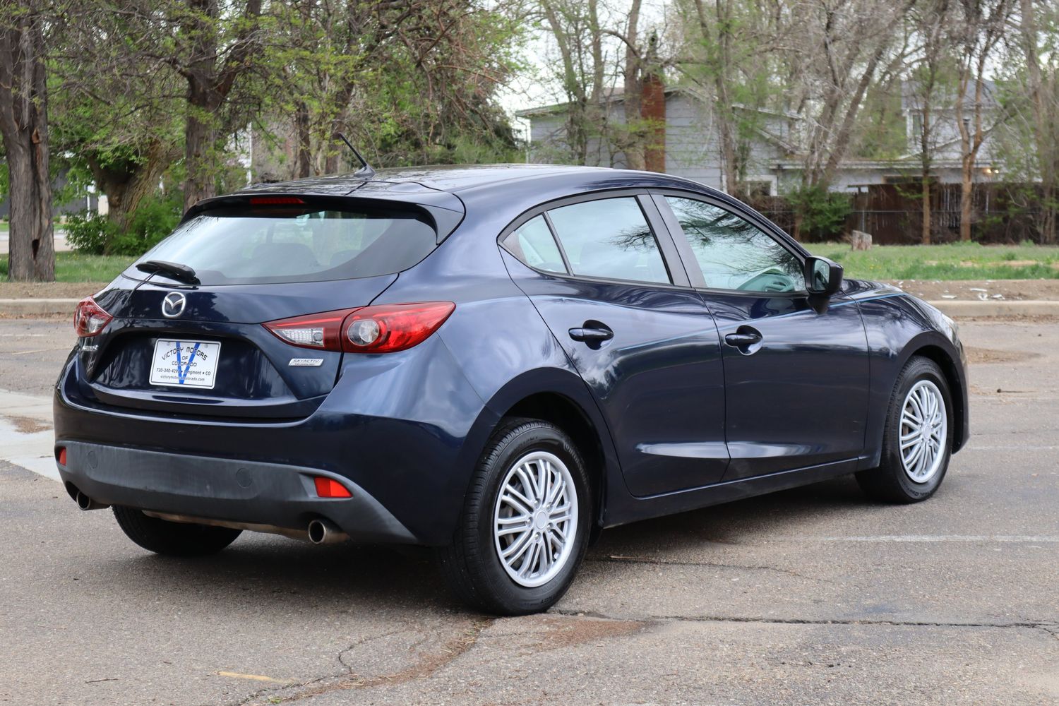 2015 Mazda Mazda3 i Sport Victory Motors of Colorado