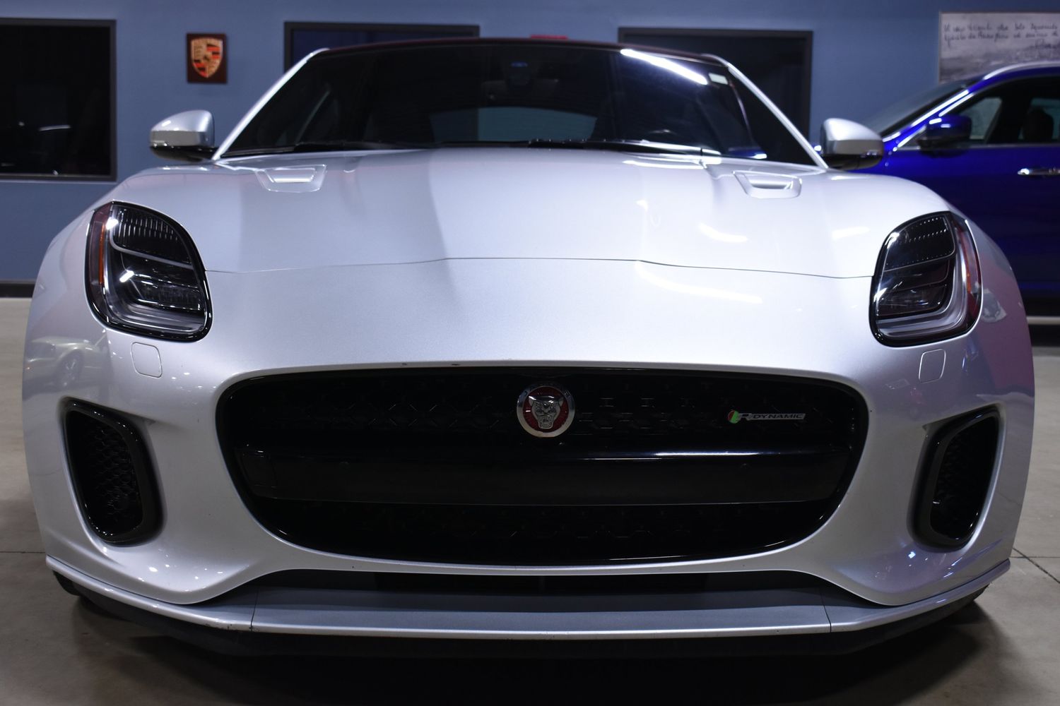 2018 Jaguar F-TYPE R-Dynamic photo 44