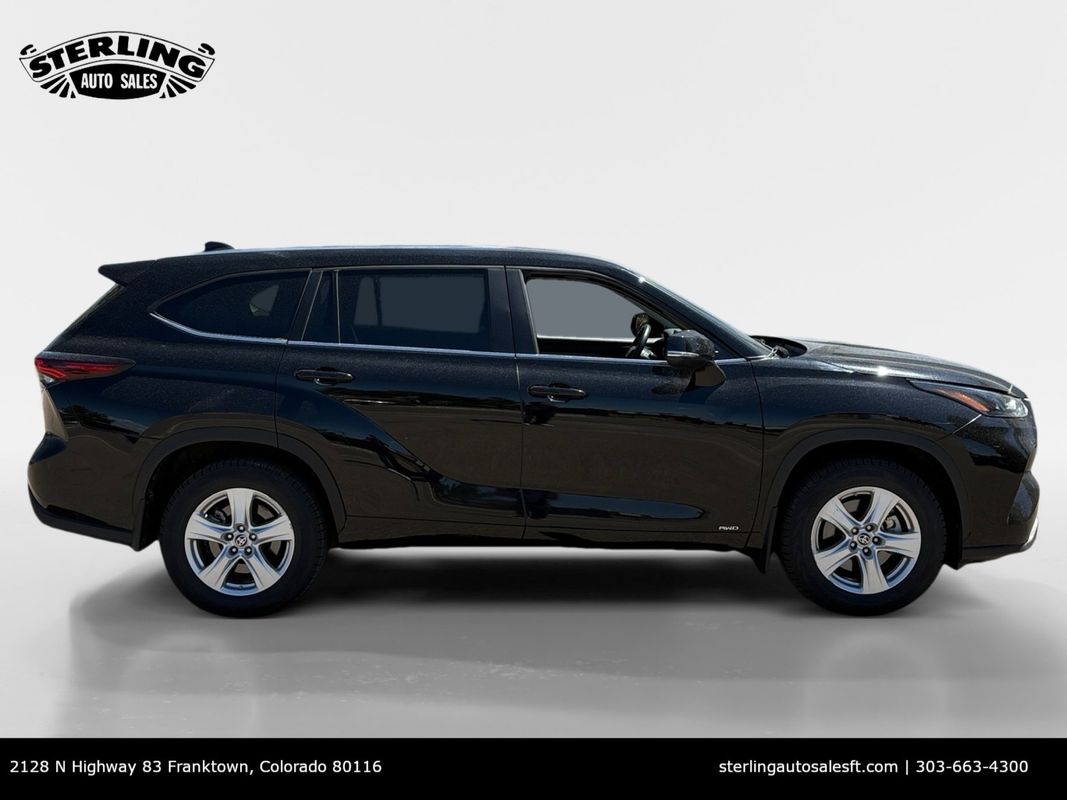 View vehicle photo 6